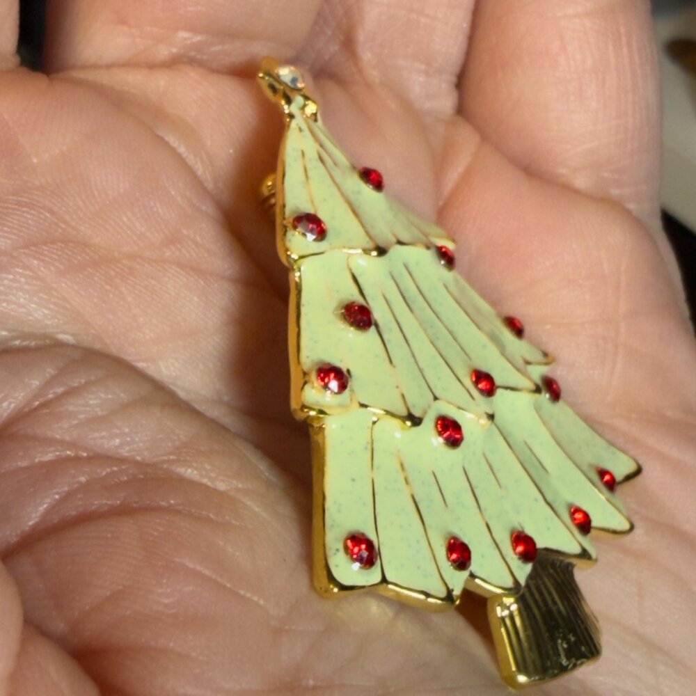 Christmas Tree Brooch Enamel Red Rhinestone Holiday Pin 2 Inch RARE - Picture 4 of 5